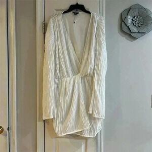 PrettyLittleThing Plus Size 22 White Wrap Front Knee Length Dress